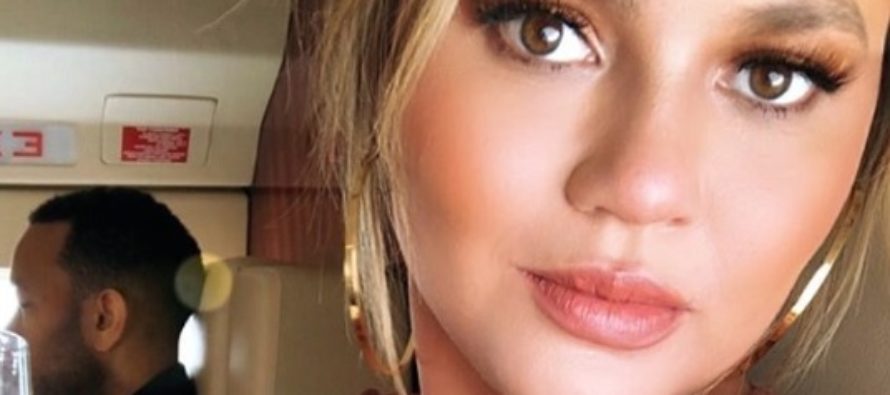 Supermodell Chrissy Teigen võttis juurde ligi 10kg ja on enda kehaga väga rahul + FOTOD!